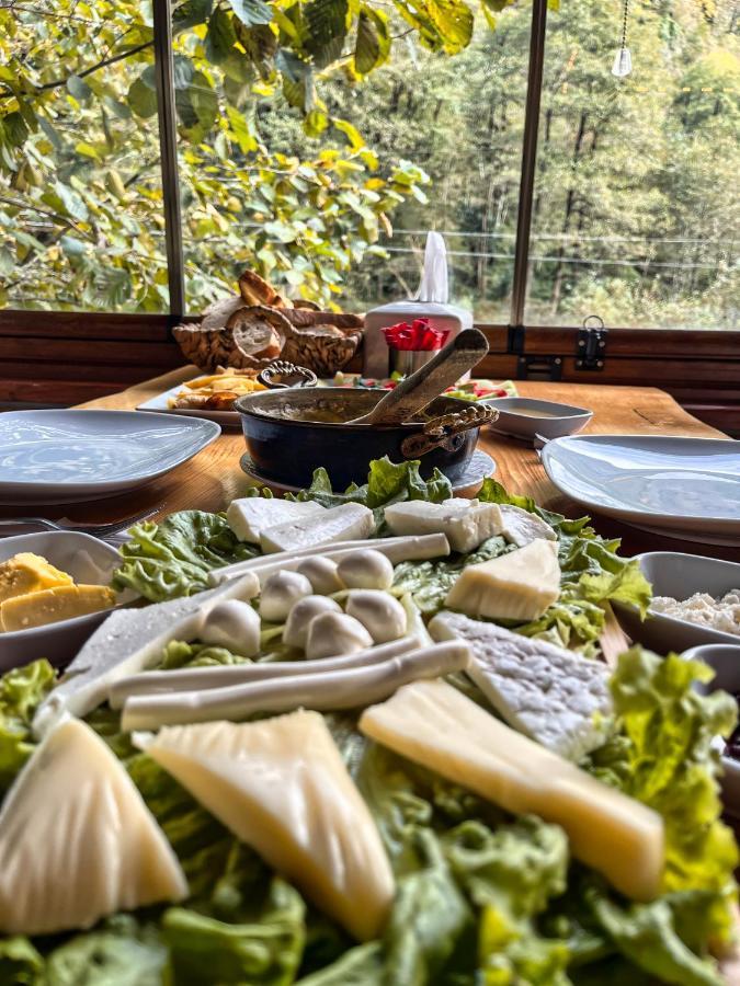Medi Soho Bungalov Cafe Bed & Breakfast Rize Bagian luar foto