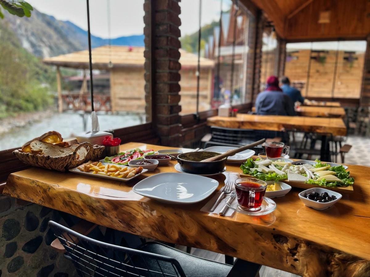 Medi Soho Bungalov Cafe Bed & Breakfast Rize Bagian luar foto